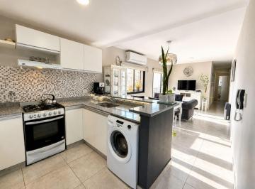 Departamento · 60m² · 3 Ambientes · Departamento - Nuestra Señora de Lourdes