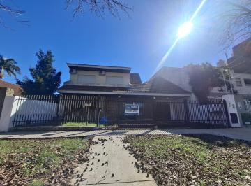 Casa · 394m² · 7 Ambientes · 3 Cocheras · Casa en La Calandria, San Isidro