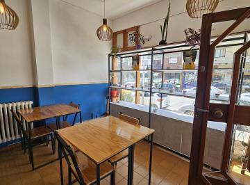 Local comercial · 116ha · 2 Ambientes · Sobre Calle Mitre Local Comercial en Venta - Sup: 116,88 m²