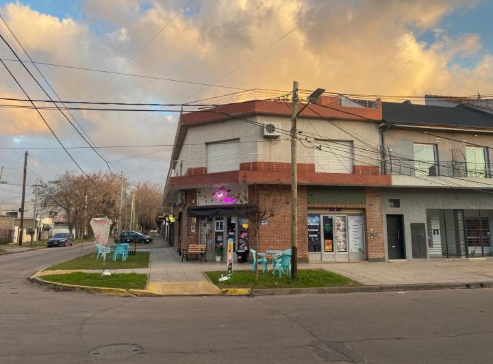 Casa en alquiler en Florencio Varela · 4 ambientes
