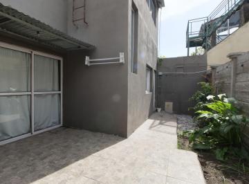 PH · 82m² · 4 Ambientes · PH 4 Ambientes con Patio en Venta - Villa Lugano