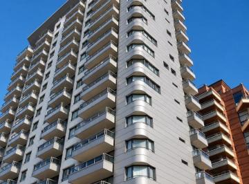 Departamento · 109m² · 4 Ambientes · 1 Cochera · Excelente Piso Alto con Vista Al Río Full Amenities