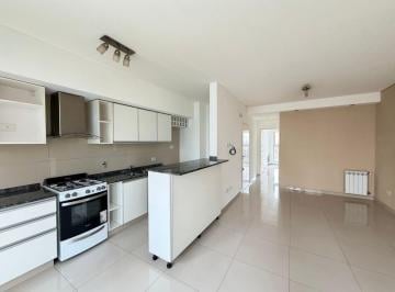 Departamento de 2 ambientes, Lomas de Zamora · Departamento en Alquiler de 2 Ambientes con Cochera en Lomitas