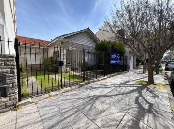 Casa · 130m² · 7 Ambientes · 1 Cochera · Casa Zona Guemes Apto Profesional