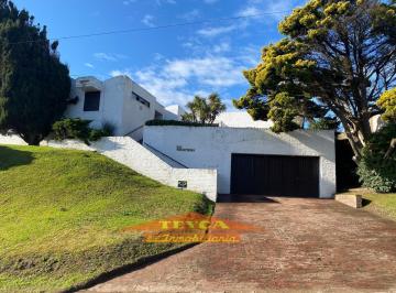 Casa · 197m² · 4 Ambientes · 2 Cocheras · Venta, Casa de 4 Amb C/ Dep, Zona Centro, a m del Mar, Pinamar