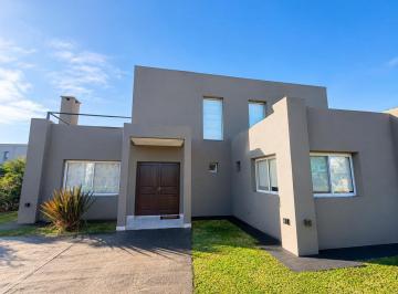 Casa · 186m² · 5 Ambientes · 2 Cocheras · Venta Casa 5 Ambientes C/pileta Ayres Plaza Pilar