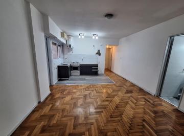 Departamento · 47m² · 3 Ambientes · Tres Ambientes Reciclado a Nuevo en El Botanico