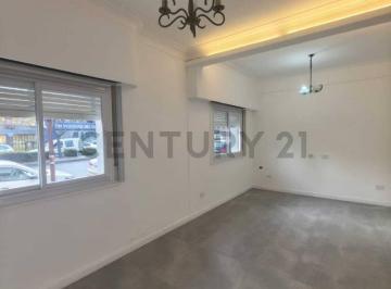 Departamento · 60m² · 3 Ambientes · Departamento Totalmente Reciclado en Venta – 1 Dormitorio – Planta Baja – 44 Esquina 11, La Plata