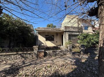 Casa · 76m² · 3 Ambientes · Castelar: Venta Casa Sobre Lote Propio