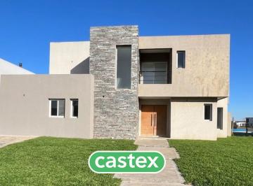 Casa · 205m² · 5 Ambientes · 3 Cocheras · Casa en Venta, Barrio El Cantón Norte Escobar