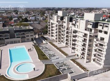 Departamento · 88m² · 3 Ambientes · 1 Cochera · Departamento de 3 Ambientes con Cochera en Venta, Bernal! Klover Plaza!