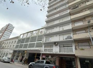 Departamento · 110m² · 5 Ambientes · Departamento en Plaza Mitre