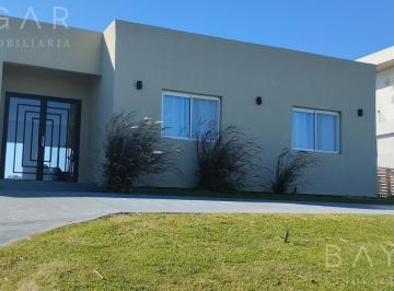 Casa · 180m² · 4 Ambientes · 2 Cocheras · Venta Casa - San Sebastián - Área 1 - Zelaya / Pilar