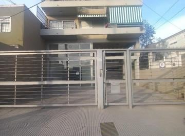 Local comercial , Pilar · Oportunidad! Venta Local 170 m - Financiacion - Pilar Centro