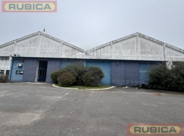Bodega-Galpón · 3600m² · Galpón en Arturo Segui
