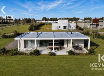 Casa · 89m² · 1 Ambiente · Casa en Venta en La Cañada City Bell