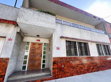 Casa · 125m² · 7 Ambientes · 1 Cochera · Alquiler Casa 7 Ambientes Uso Comercial