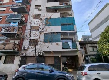 Departamento de 2 ambientes, Flores · 2 Ambientes Contrafrente Super Luminoso Amplio Muy Buen Estado General Manuel Ricardo Trelles 877