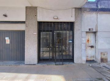 Local comercial · 25m² · Local Comercial en Alquiler Villa Maipu, 25 m²