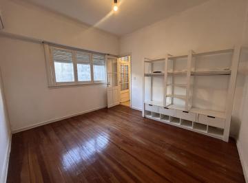 PH · 40m² · 2 Ambientes · PH en Venta 2 Ambientes y Patio en Martinez Primer Piso
