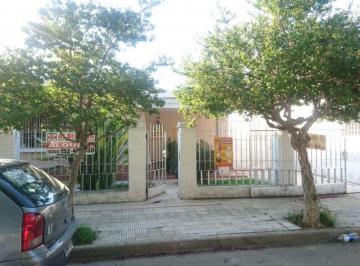 Casa de 3 ambientes, Córdoba · Casa 3 Dorm. con Cochera - Los Platanos.