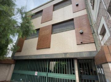 Departamento · 60m² · 3 Ambientes · 1 Cochera · Venta Departamento 3 Ambientes con Cochera - Av Brown 2280 - Lomas de Zamora
