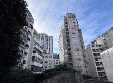Departamento · 63m² · 3 Ambientes · U$s 150.000 - 3 Amb - Recoleta - Arenales 2800 (Sog)