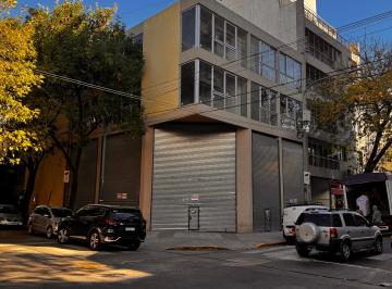 Local comercial , Flores · Local Comercial en Alquiler con Vidriera 240 m² - Bacacay 2802