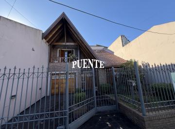 Casa · 193m² · 5 Ambientes · Casa en Banfield Este