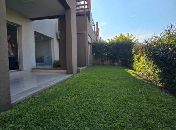 Departamento · 83m² · 4 Ambientes · Departamento de 4 Ambientes con Jardín y Salida Al Lago