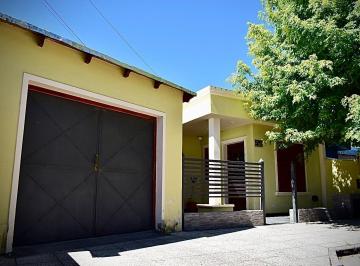 Casa · 132m² · 6 Ambientes · 1 Cochera · Vende Propiedad Villa Mercedes