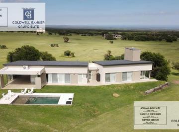 Casa · 151m² · 4 Ambientes · 4 Cocheras · Venta Casa Merlo San Luis, Country Golf Santa Maria