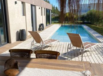 LHP-LHP-3326_2 · Casa en Alquiler 3 Dorm. con Pileta y Amarra Propia - Barrio El Canal