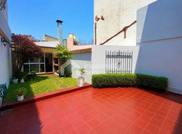 JARDIN · Casa en Venta 3 Dorm. con Cochera, Jardin, Parrilla, Suite y Quincho, Parque Chas, Capital Fe
