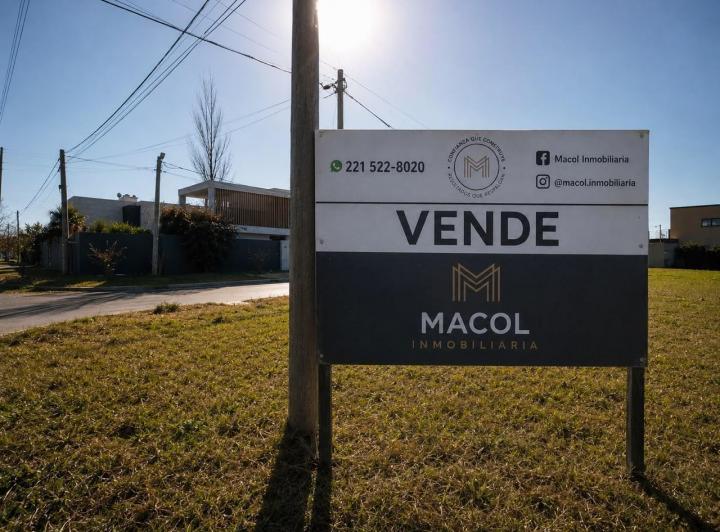 Terreno · 690m²