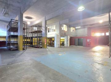 Bodega-Galpón · 1500m² · Oportunidad Única: Edificio Industrial | Listo Para Usar