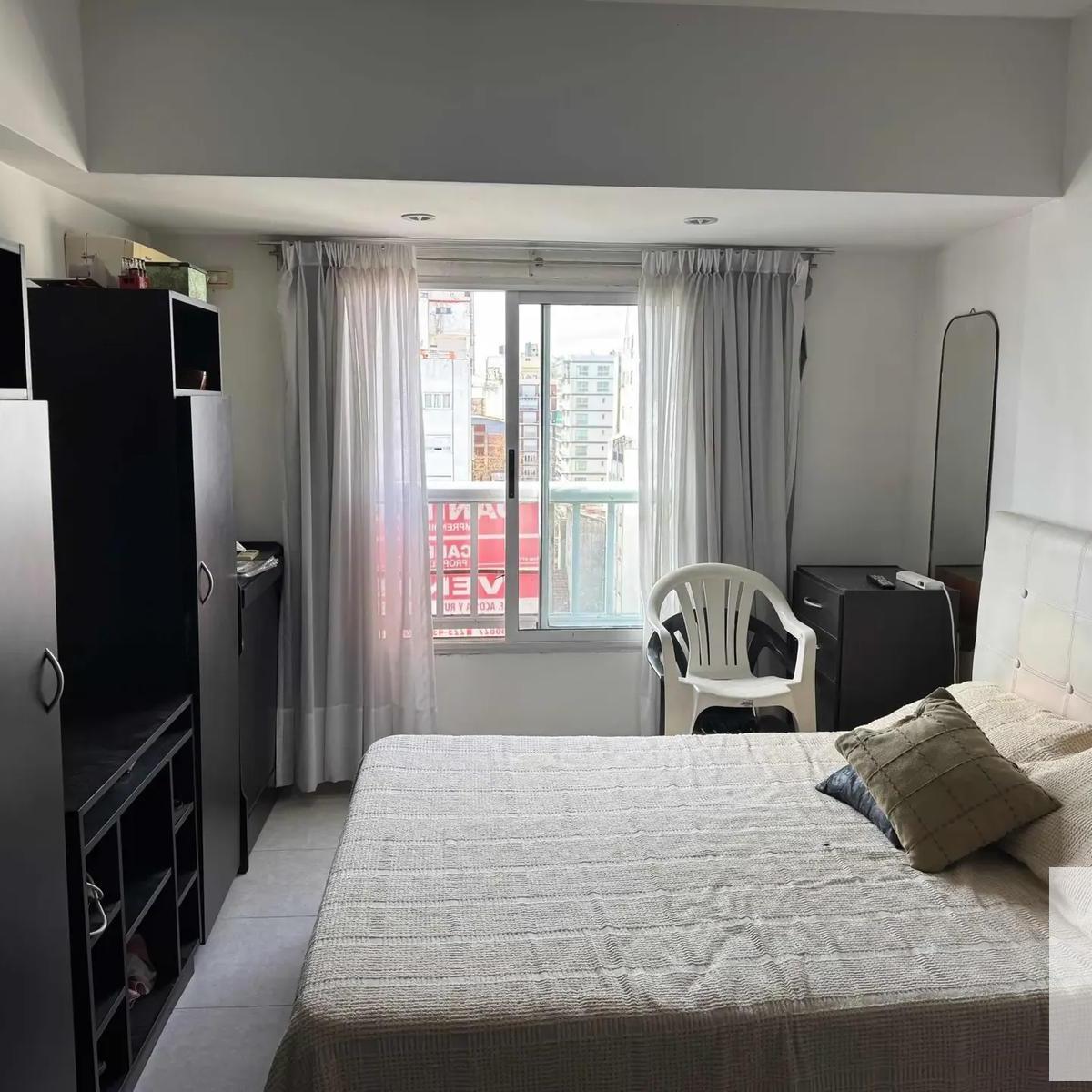Departamento de Monoambiente 1 Baño en venta sobre calle Alberti