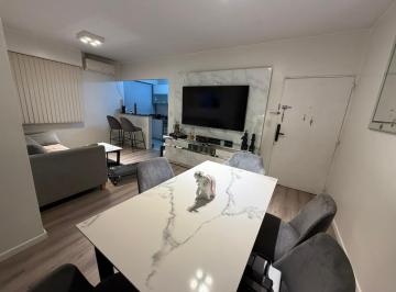 Departamento · 61m² · 4 Ambientes · 1 Cochera · 4 Amb - Cochera Descubierta - Frente - Zona Residencial V. Martelli