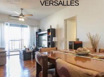 Departamento de 4 ambientes, Versalles · Venta Depto 4 Amb 2 Baños, Vista Panorámica, Cochera en Versalles Impecable