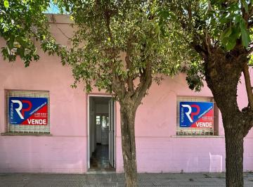 Casa · 74m² · 4 Ambientes · Casa Semicentrica Para Refaccionar Como Vivienda Propia o Dejarla en El Estado Que Se Encuentra y Ob