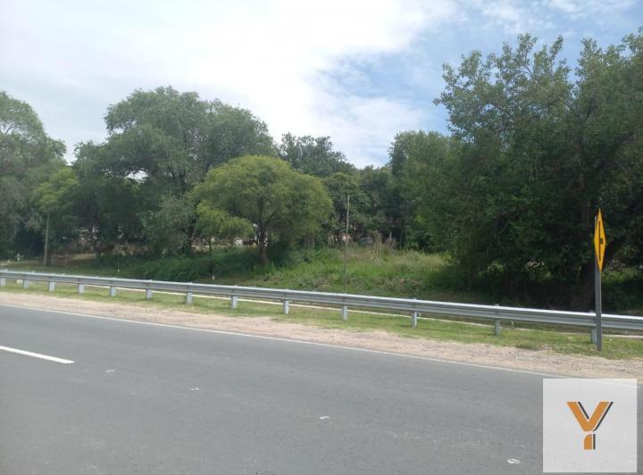 Terreno · 740m²