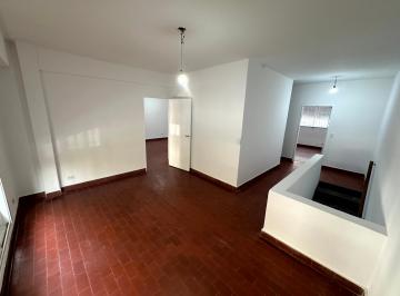 Oficina comercial de 3 ambientes, Morón · Local / Oficina Amplia en Pleno Centro de Castelar – Planta Alta de 95 m²