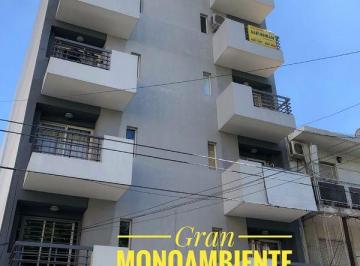 Departamento de 1 ambiente, Monte Castro · Monoambiente C/ Cochera en Alquiler – Monte Castro