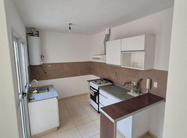 Departamento · 60m² · 2 Ambientes · 1 Cochera