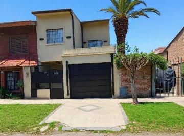 PH · 130m² · 5 Ambientes · 1 Cochera · Casa - Ph, 3 Habitaciones y Comodidaes, Bella Vista