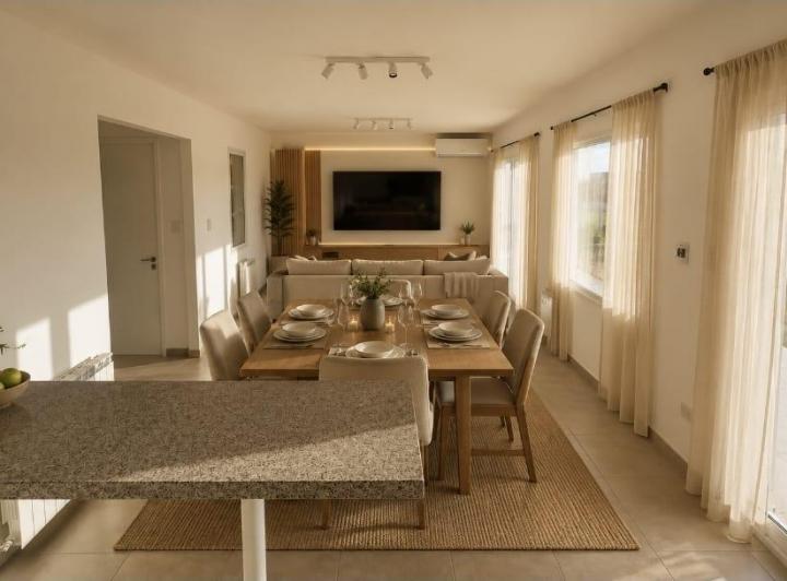 Casa · 124m² · 5 Ambientes · 5 Cocheras