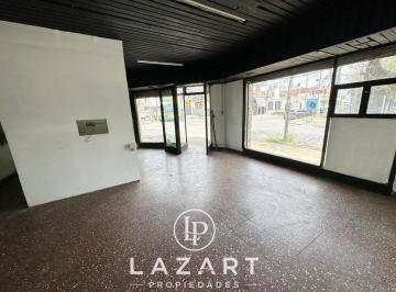 Local comercial · 60m² · Local Comercial en Esquina Doble Vidriera