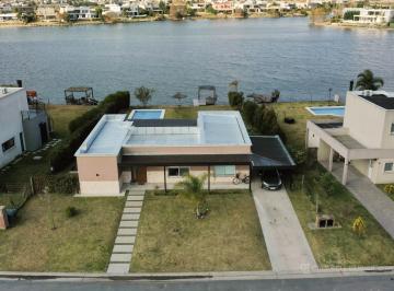 Casa · 156m² · 4 Ambientes · 1 Cochera · Casa | 4 Ambientes | Laguna | Apto Crédito | Piscina | San Sebastián