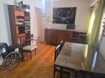 THE-THE-3893_2 · Balvanera 2 Ambientes en Venta Oportunidad