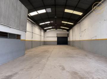 Local comercial · 250m² · 2 Ambientes · 2 Cocheras · Galpón Mas Oficina